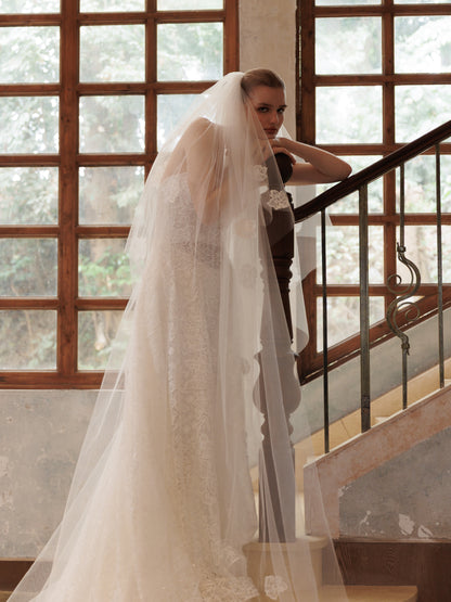 ELOWEN Veil