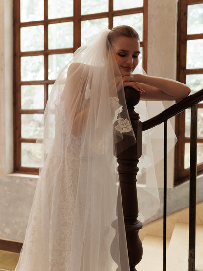 ELOWEN Veil