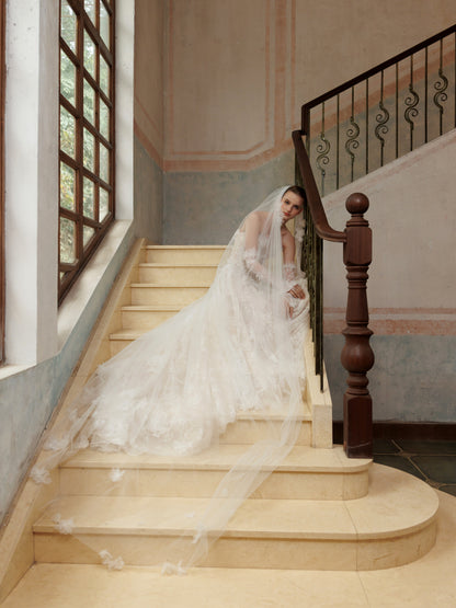 FIORA Veil