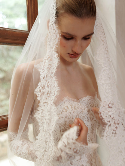 LIORA Veil