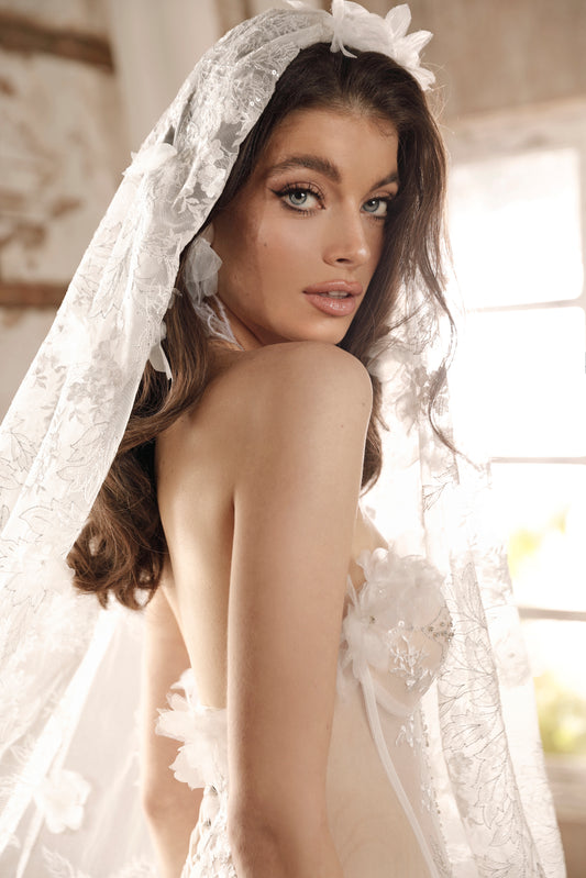 MILA VEIL