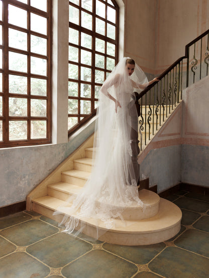 NOELLE Veil